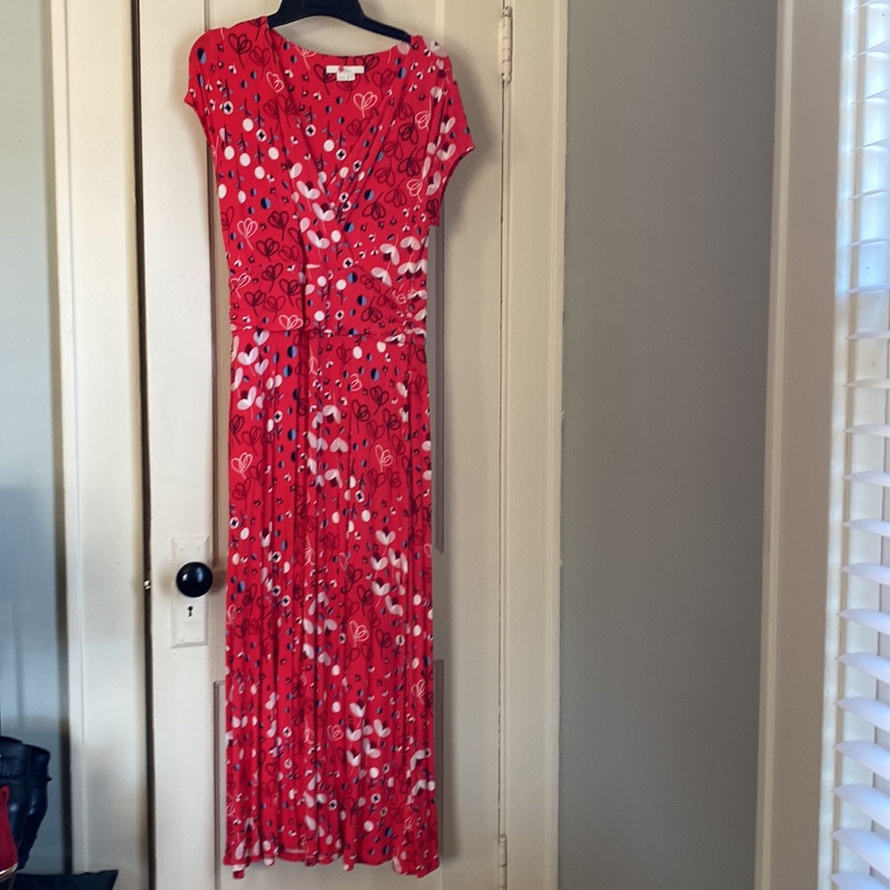Boden. Full length dress in petite. With clinch, waste and pockets.